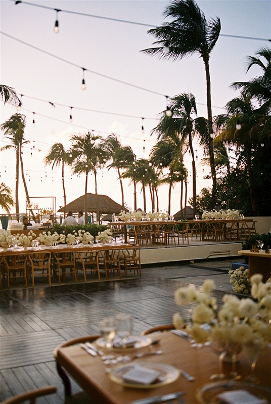 Cancun outdoor wedding reception